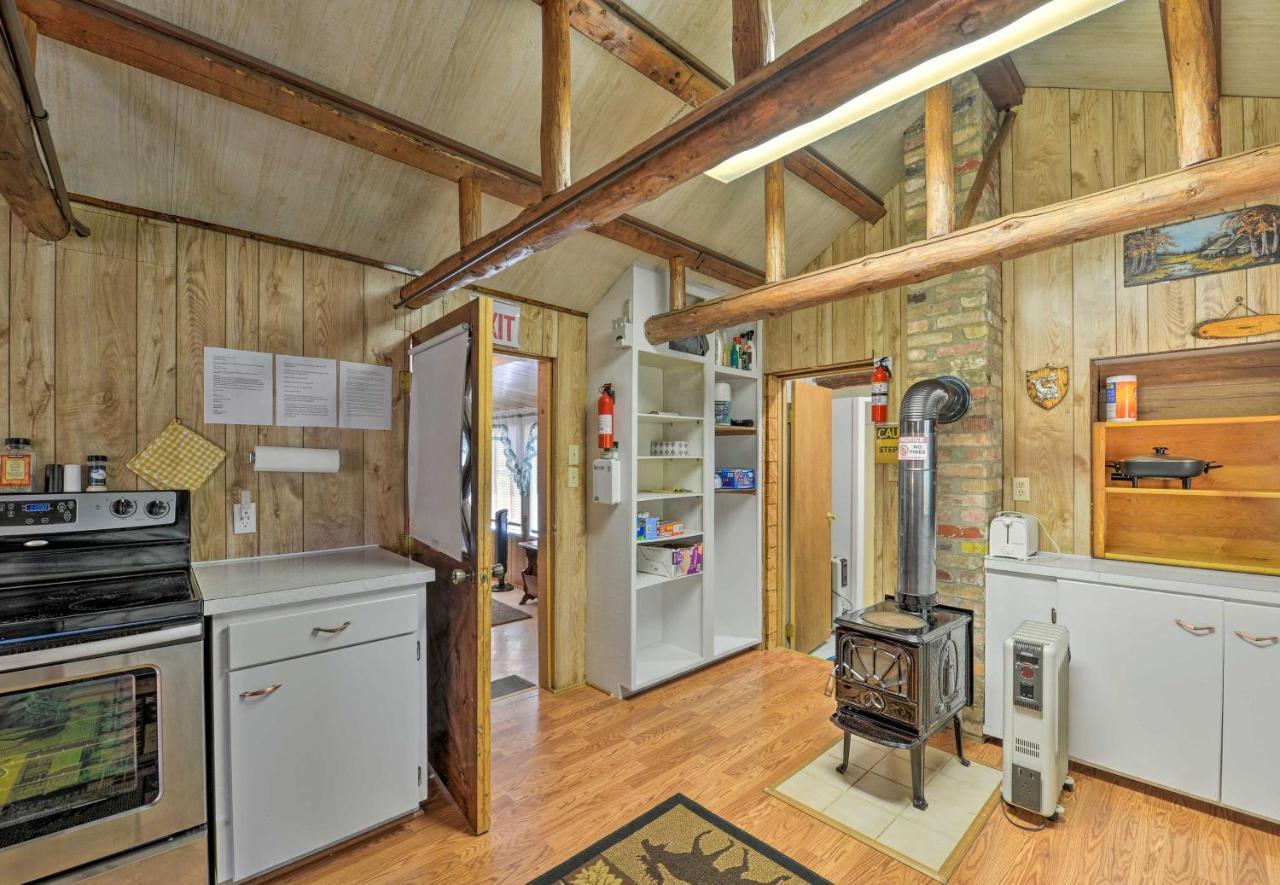 Grandpas Cabin About 30 Miles To Yellowstone! Island Park Exterior foto